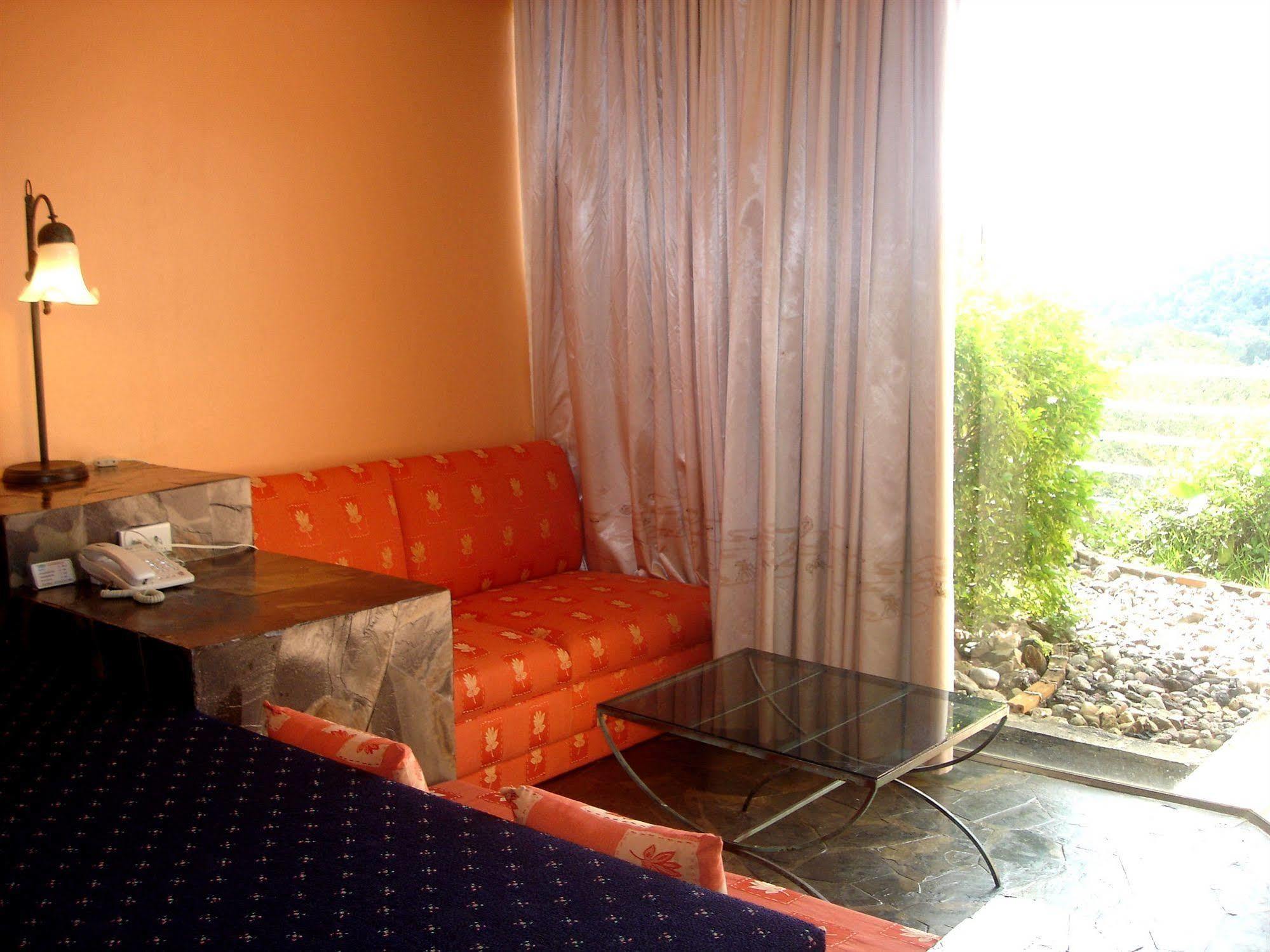 Hinsuay Namsai Resort Rayong Exterior photo